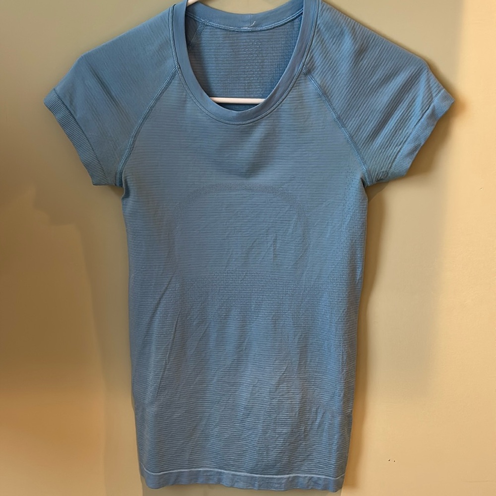 Lululemon Swiftly Tech Short Sleeve Shirt Hip Length